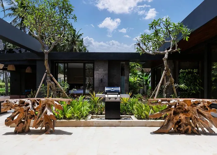 Villa Palm Paradise By Balisuperhost